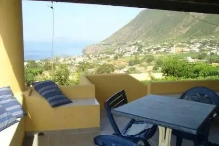 Holiday home La Casa Di Titti E Jack *