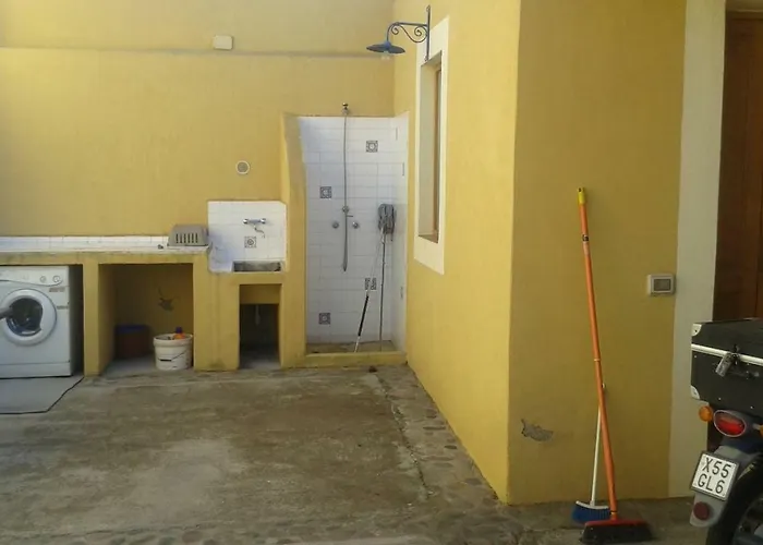 La Casa Di Titti E Jack Malfa (Salina)